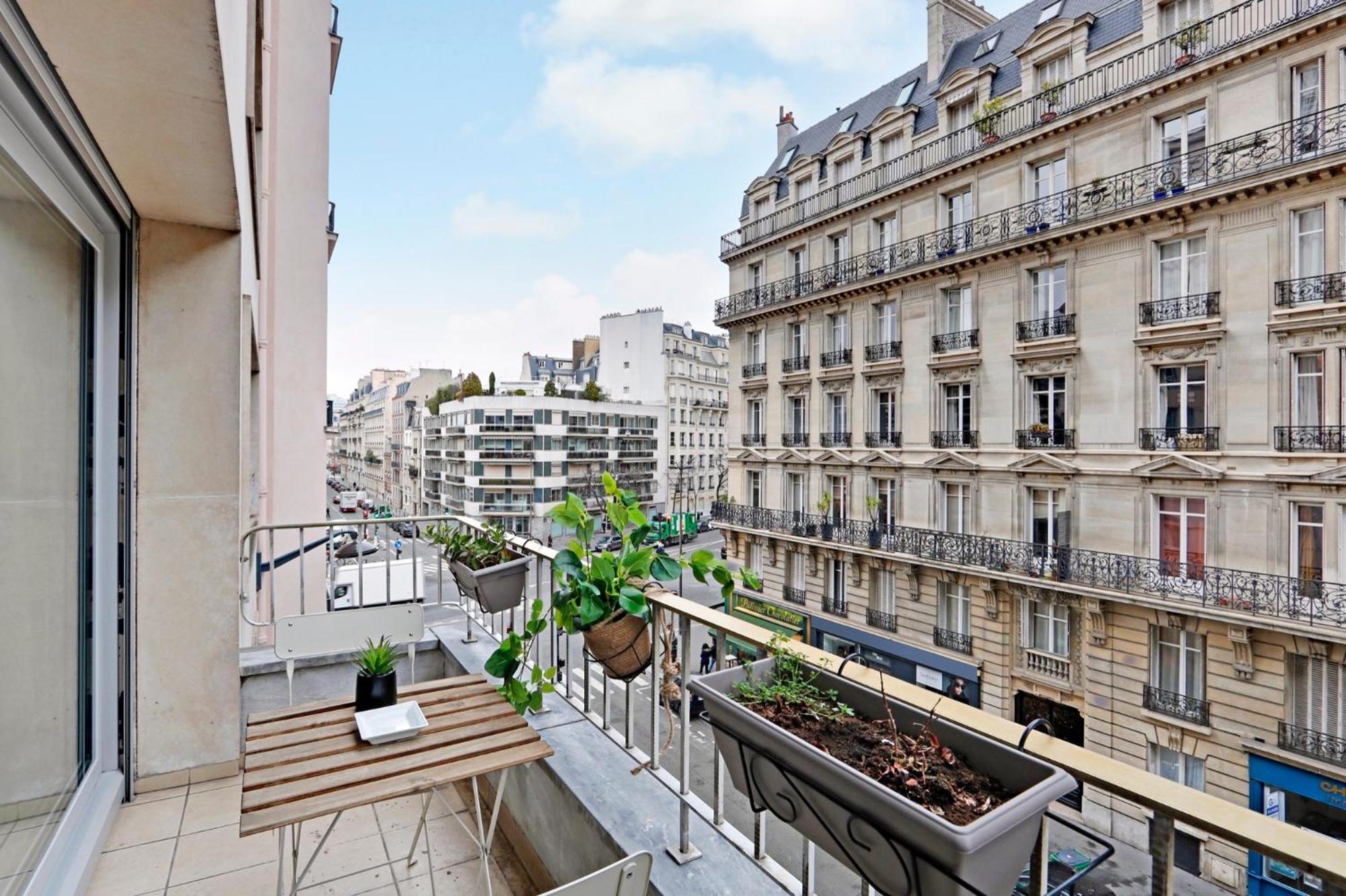 3 Pieces Contemporain Avec Balcon Ensoleille Apartment *